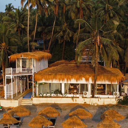 Aqua Beach Stays Ashwem Mandrem Ngoại thất bức ảnh