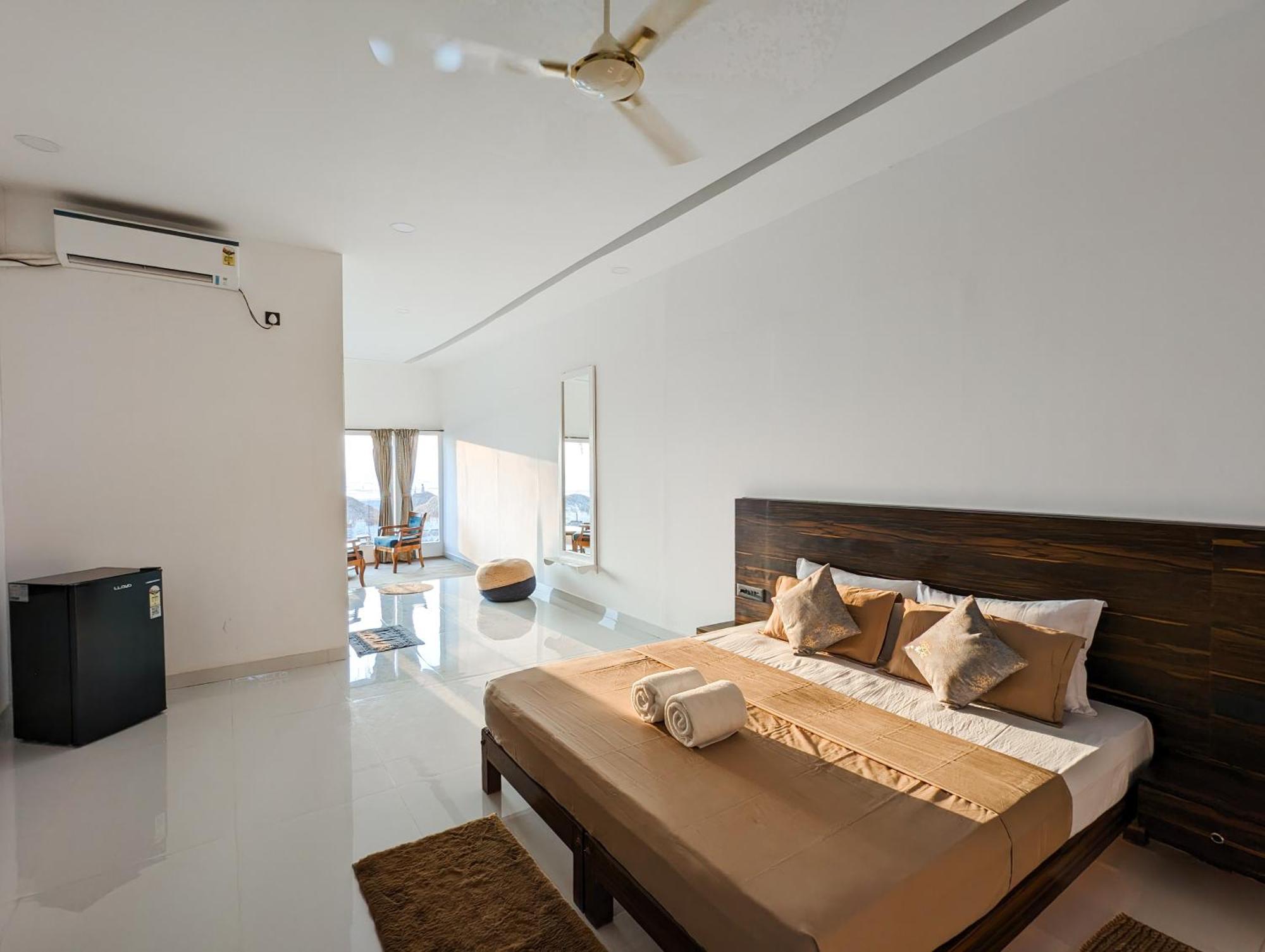 Aqua Beach Stays Ashwem Mandrem Ngoại thất bức ảnh
