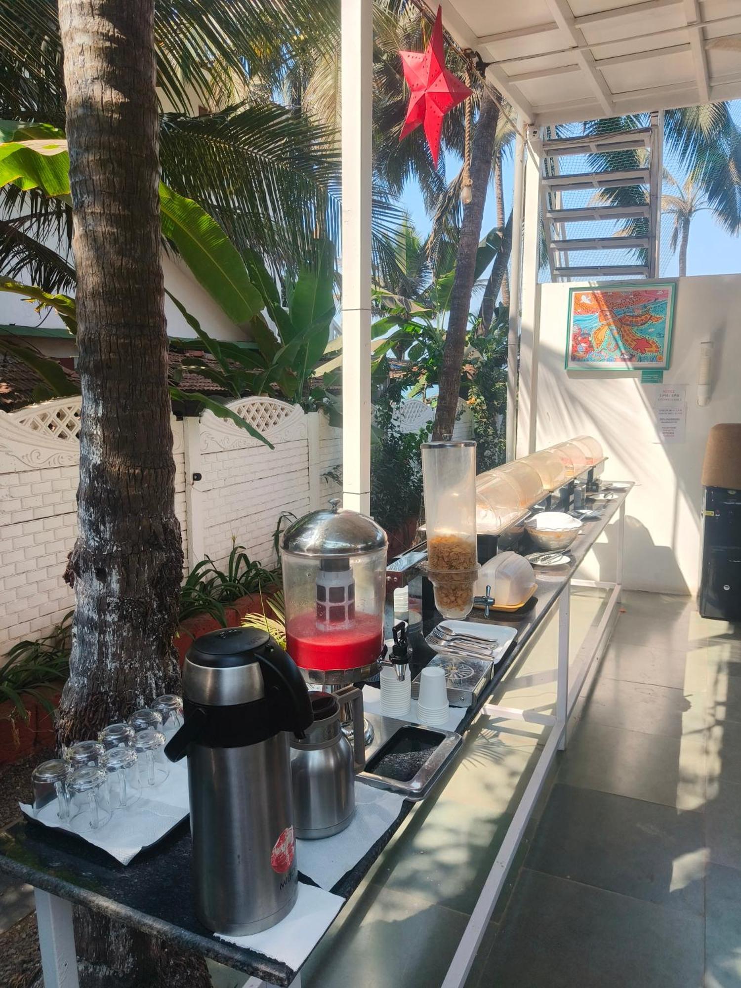 Aqua Beach Stays Ashwem Mandrem Ngoại thất bức ảnh